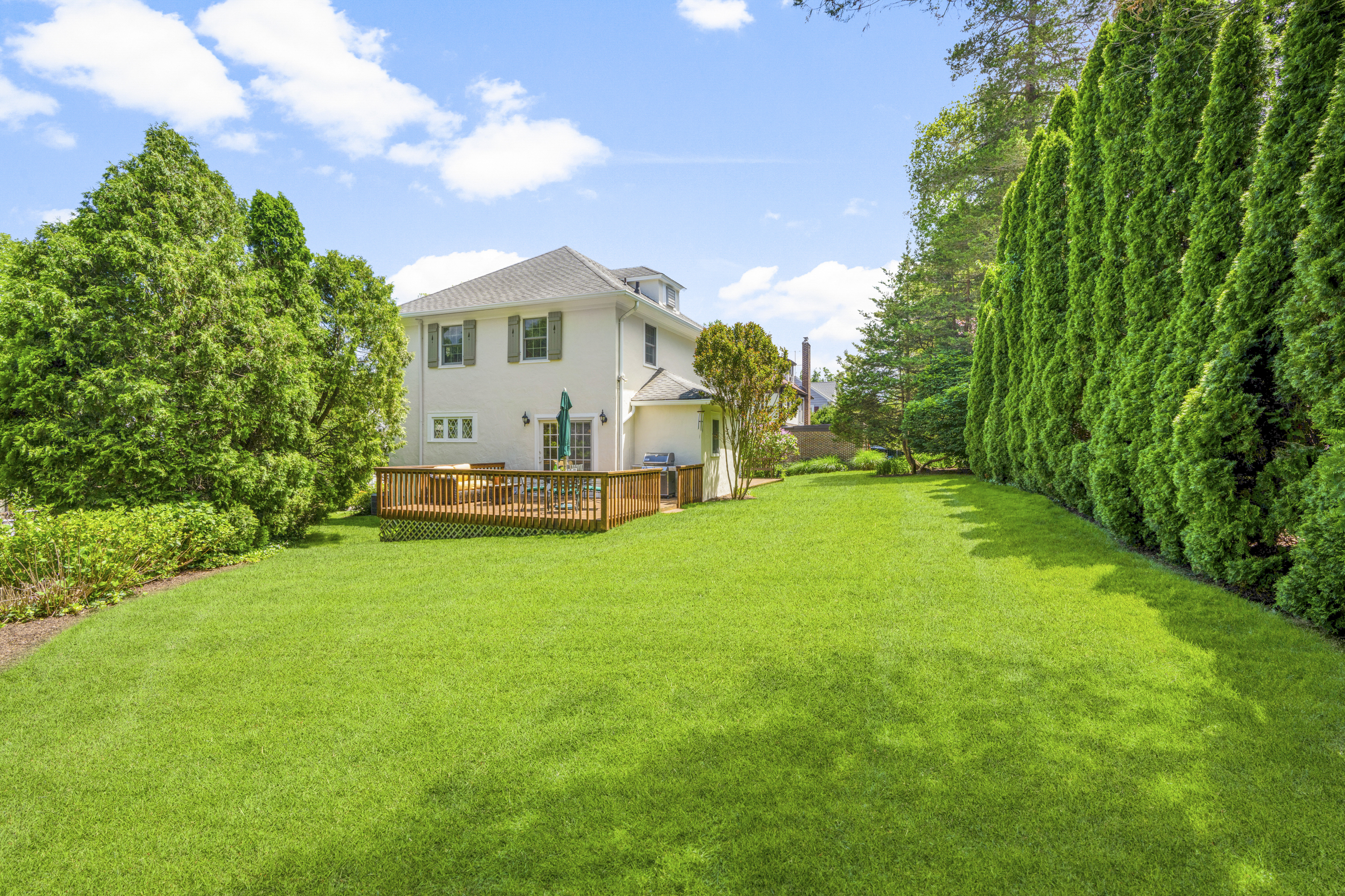  Idyllic Larchmont Village Colonial - 物件實景