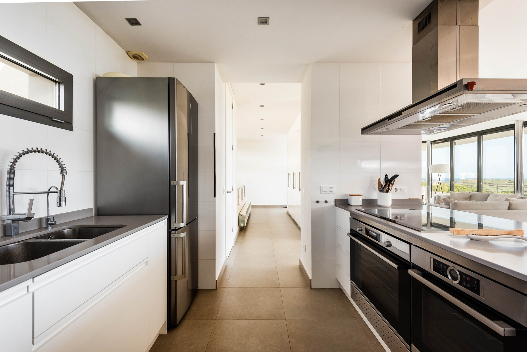  Exclusive modern villa with unique views of the port of Addaia, Menorca - 物件實景
