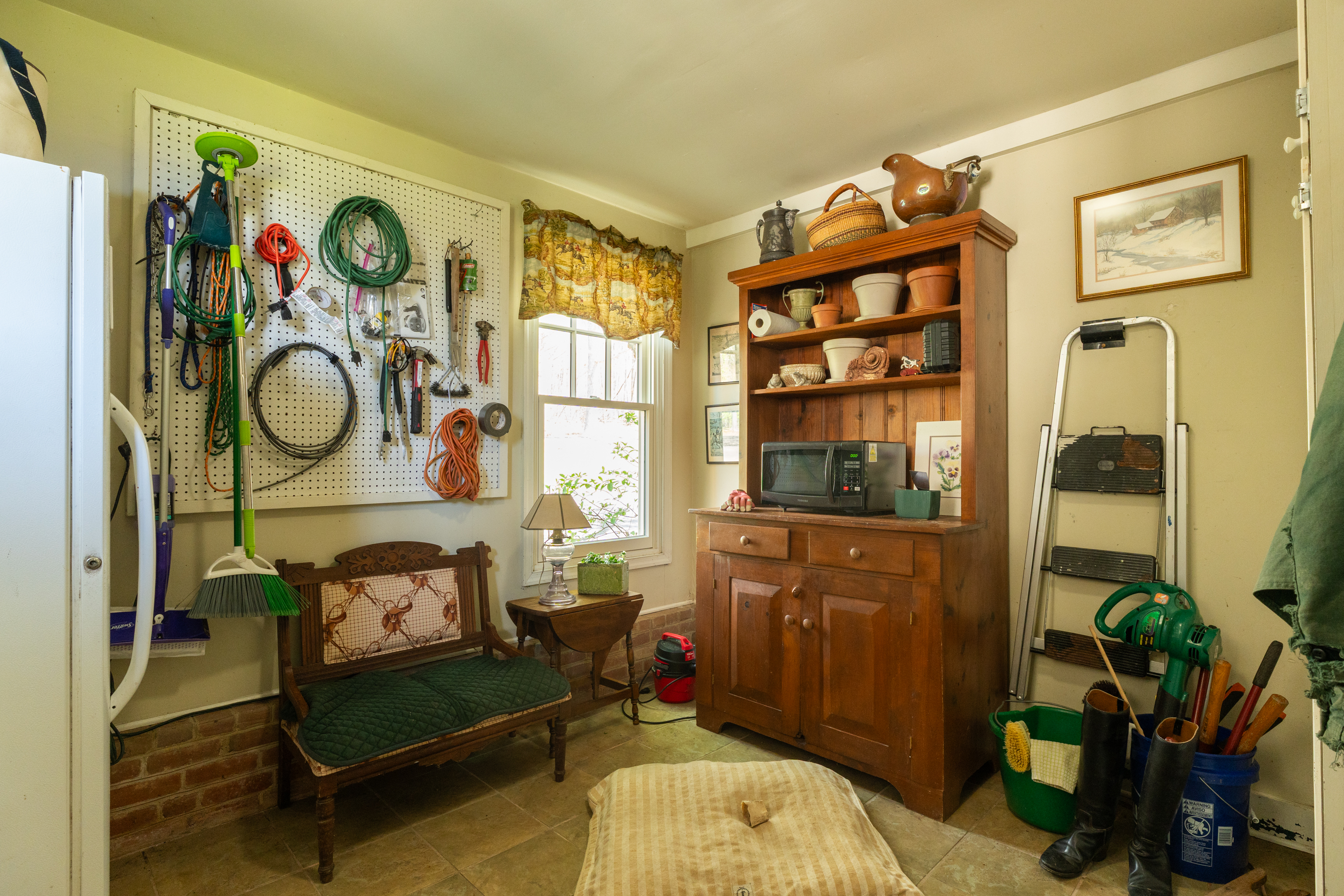  5614 Hot Springs Rd - 物件實景