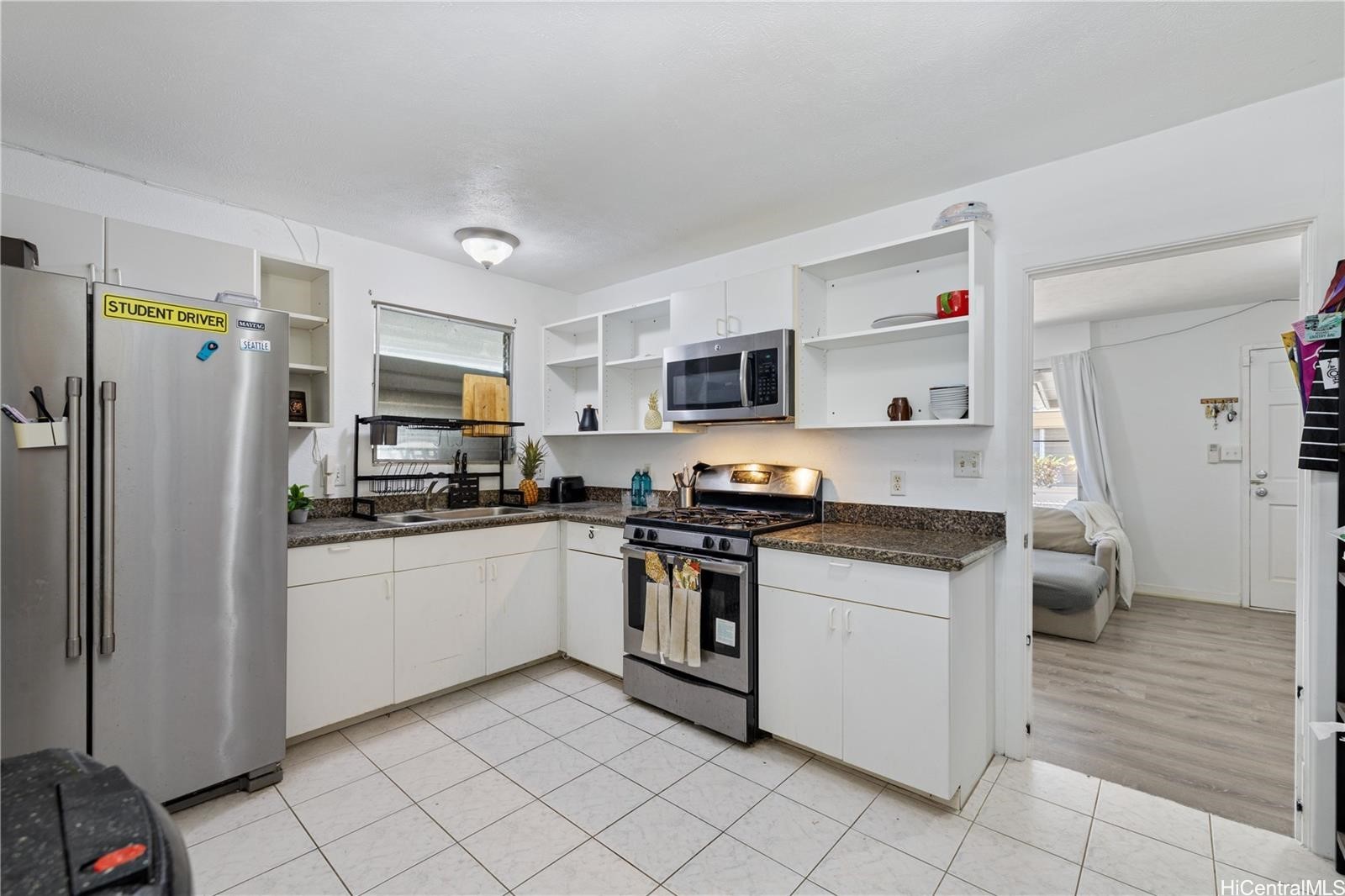 Honolulu, Hawaii, 96817, United States, 3 Bedrooms Bedrooms, ,2 BathroomsBathrooms,Residential,For Sale,1986474