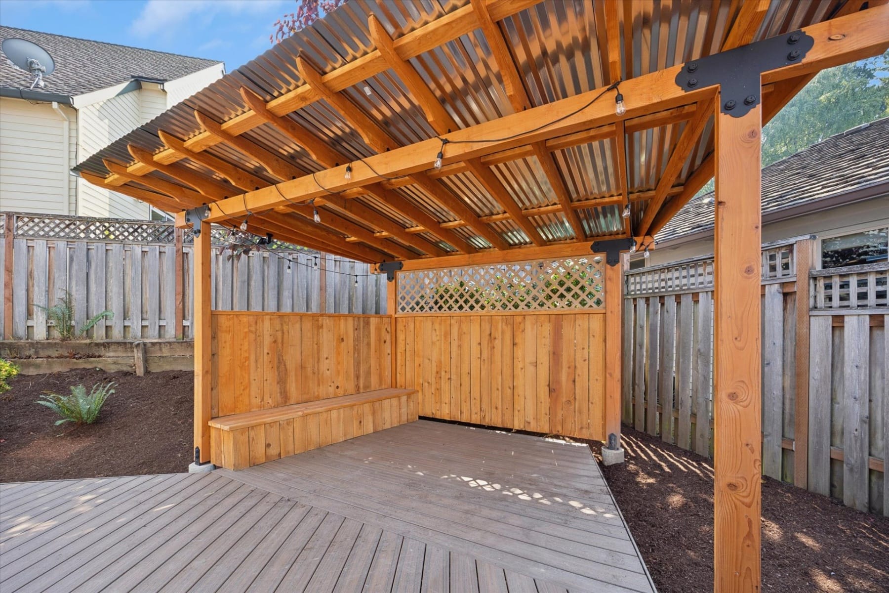  11445 SW WOODLEE HEIGHTS CT Portland, OR 97219 - 物件實景