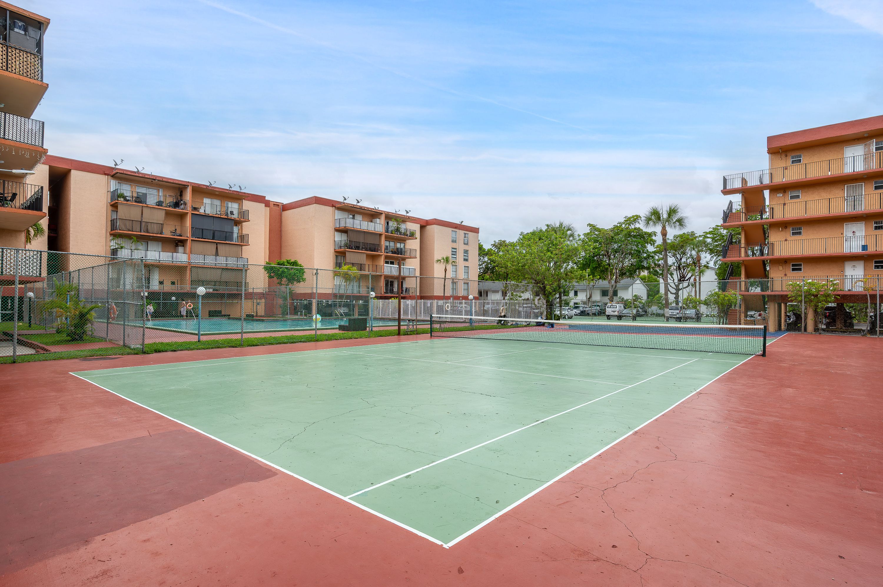  1910 W 56th St, Hialeah, FL, 33012 - 物件實景