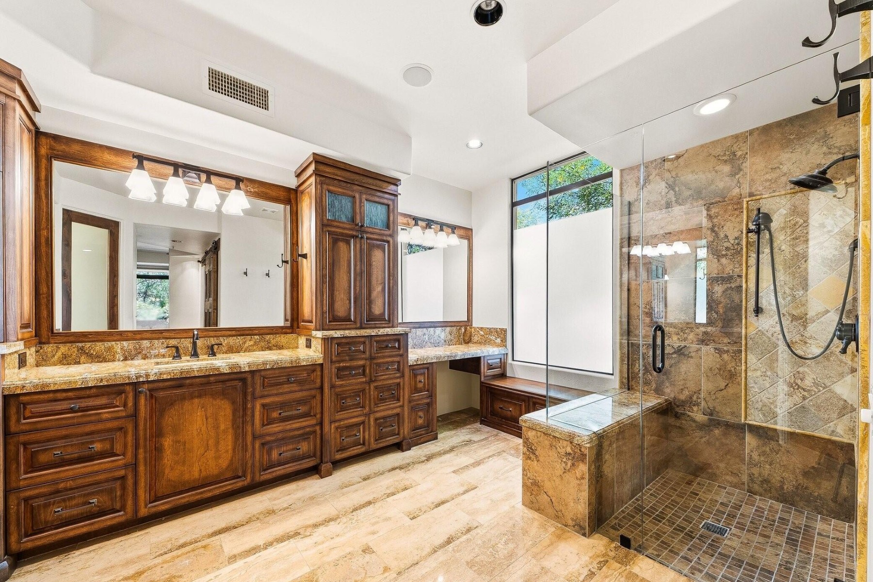  10675 E Fernwood Ln  Scottsdale, AZ - 物件實景