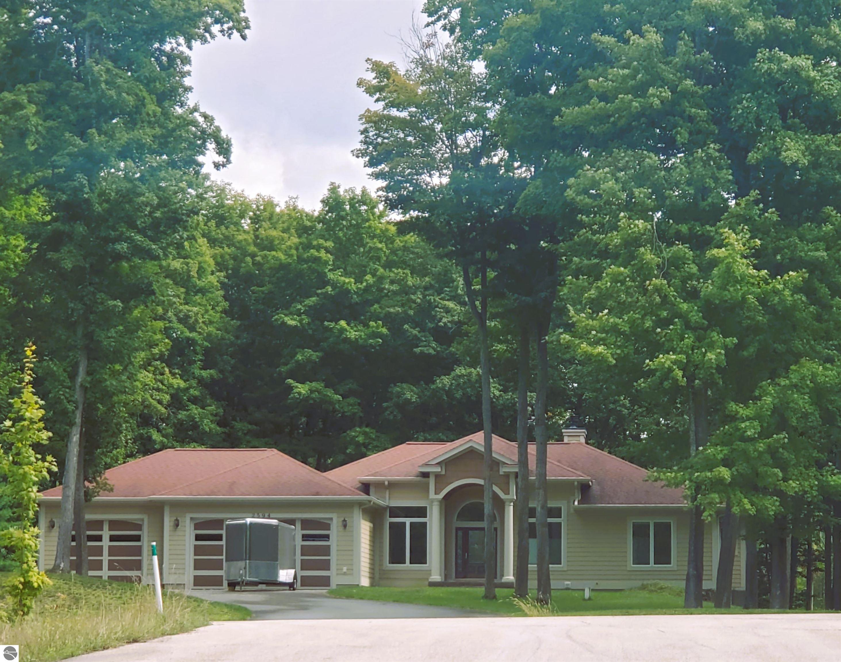 Traverse City, Michigan, 49685, United States, 3 Bedrooms Bedrooms, ,3 BathroomsBathrooms,Residential,For Sale,1940396
