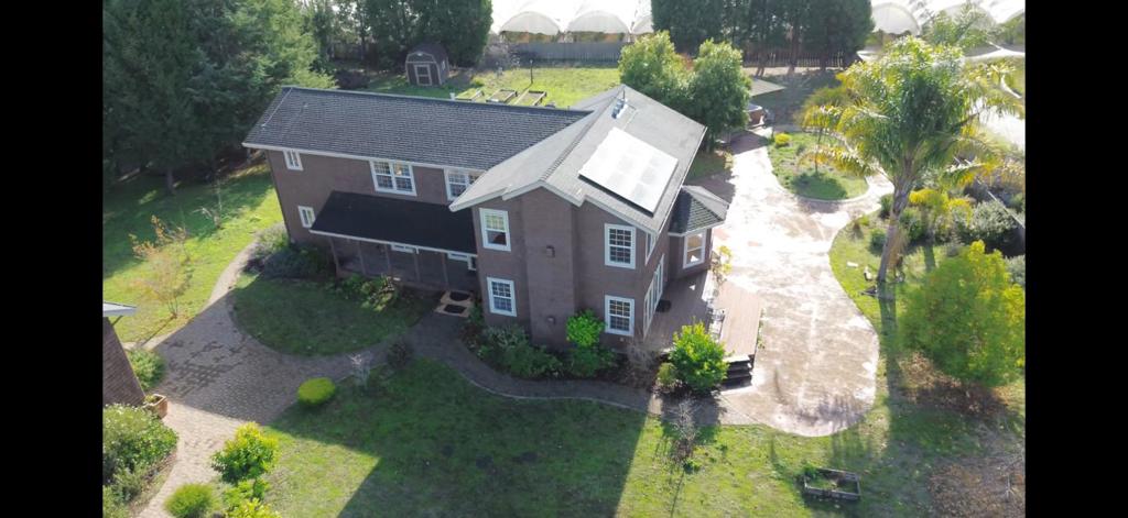 Watsonville, California, 95076, United States, 4 Bedrooms Bedrooms, ,3 BathroomsBathrooms,Residential,For Sale,1982776