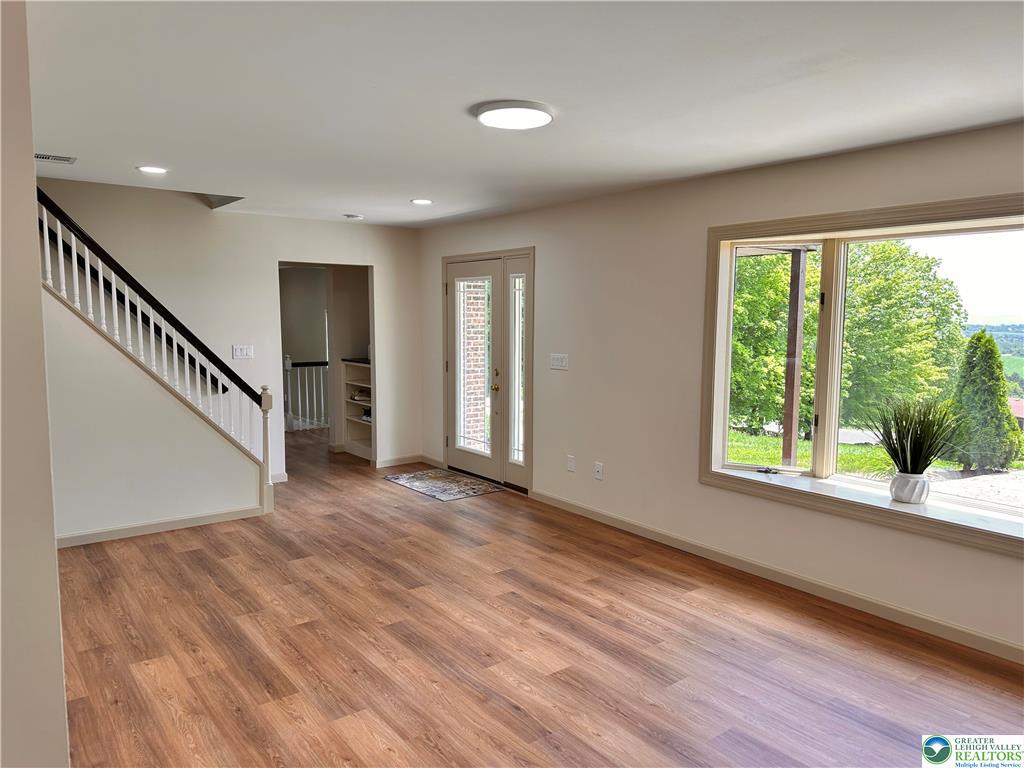 Washington Twp, Pennsylvania, 18080, United States, 3 Bedrooms Bedrooms, ,3 BathroomsBathrooms,Residential,For Sale,1984610