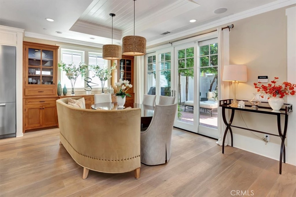 Long Beach, California, 90803, United States, 5 Bedrooms Bedrooms, ,4 BathroomsBathrooms,Residential,For Sale,1916985