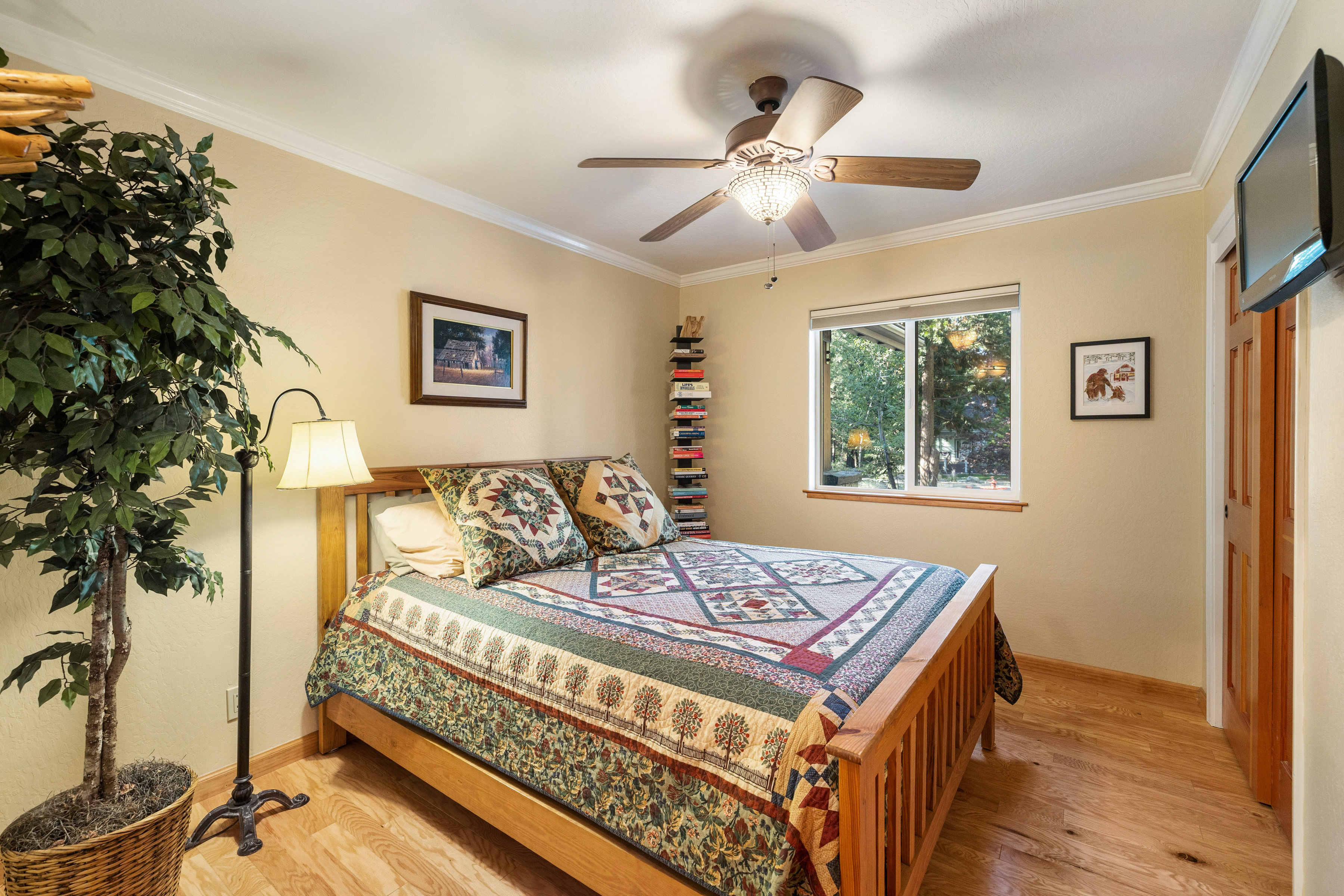  Luxury Mountain Retreat with Guest House on 1 Acre in the Heart of Graeagle - 物件實景