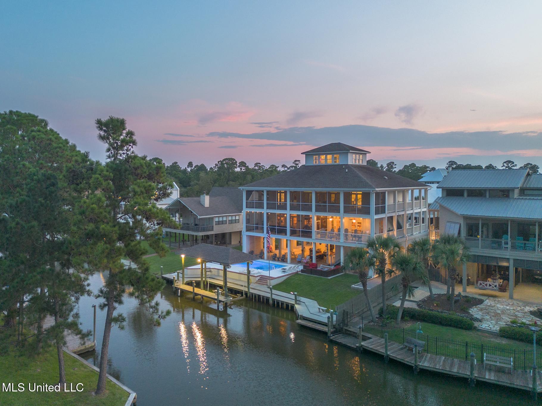 Pass Christian, Mississippi, 39571, United States, 5 Bedrooms Bedrooms, ,7 BathroomsBathrooms,Residential,For Sale,1989157