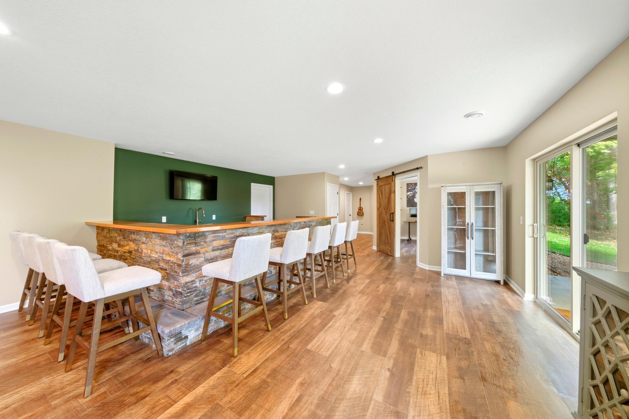 Cambridge, Minnesota, 55008, United States, 4 Bedrooms Bedrooms, ,1 BathroomBathrooms,Residential,For Sale,1963119