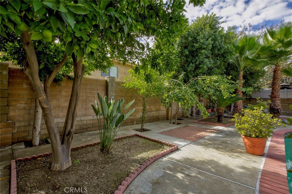 North Hills, California, 91343, United States, 4 Bedrooms Bedrooms, ,4 BathroomsBathrooms,Residential,For Sale,1997104