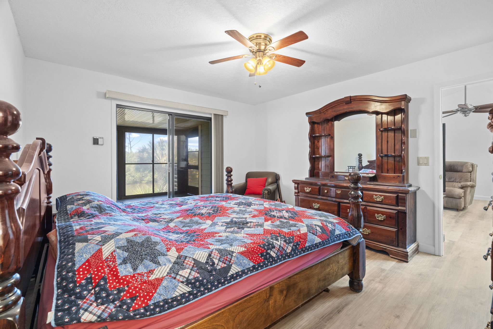 Tarpon Springs, Florida, 34689, United States, 3 Bedrooms Bedrooms, ,2 BathroomsBathrooms,Residential,For Sale,1976239