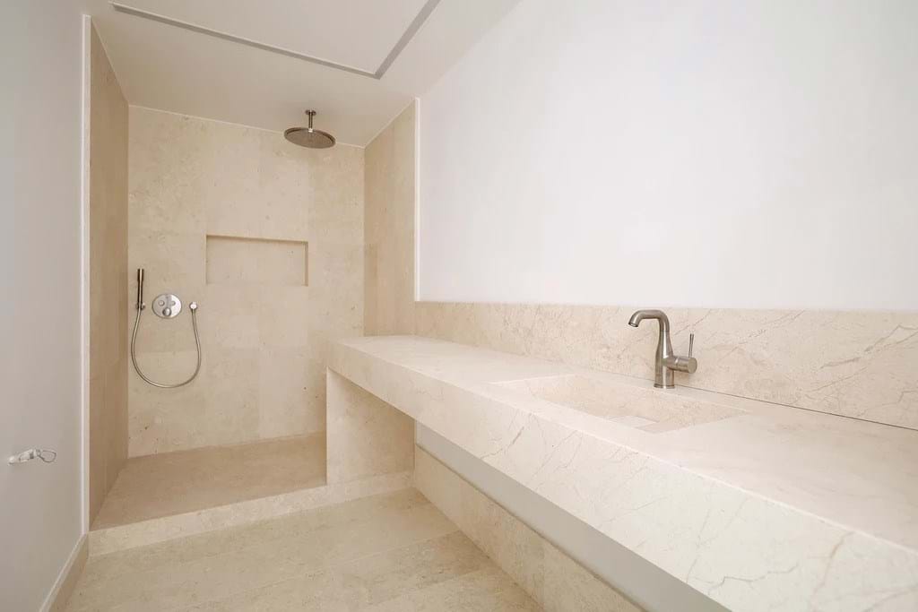 Lisboa, Lisbon, 1700-093, PT, 4 Bedrooms Bedrooms, ,4 BathroomsBathrooms,Residential,For Sale,1829609