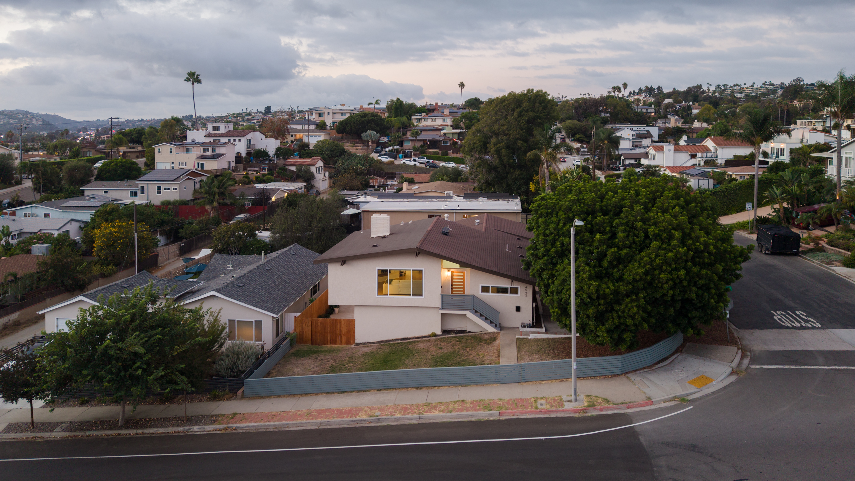  4542 Milton Street, San Diego, CA 92110 - 物件實景