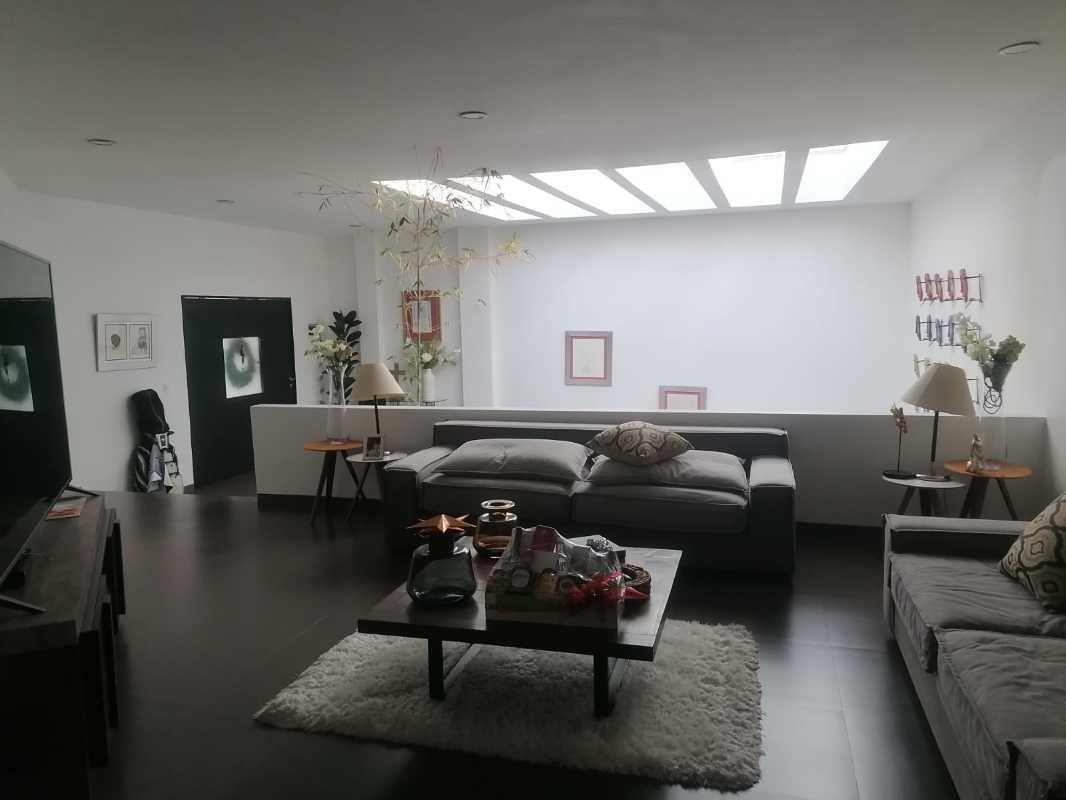 Condado de Sayavedra, Atizapán de Zaragoza, Estado de México, 52938, Mexico, 3 Bedrooms Bedrooms, ,7 BathroomsBathrooms,Residential,For Sale,Condado de Sayavedra,1442357
