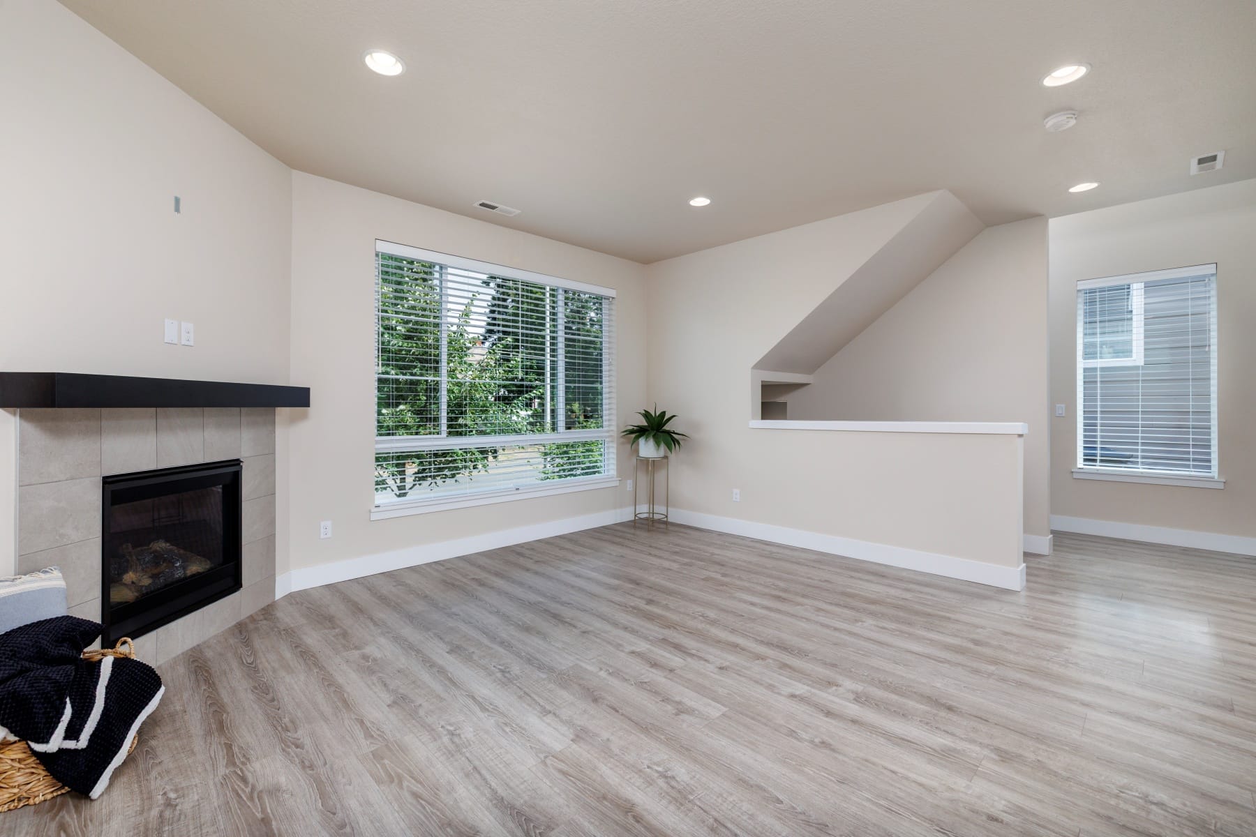  13169 SW SAVANNAH LN Beaverton, OR 97005 - 物件實景