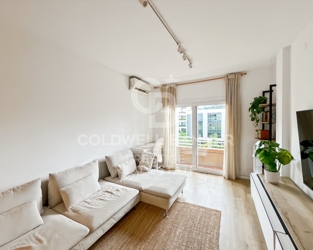 Barcelona, Catalonia, ES, 2 Bedrooms Bedrooms, ,1 BathroomBathrooms,Residential,For Sale,1908860