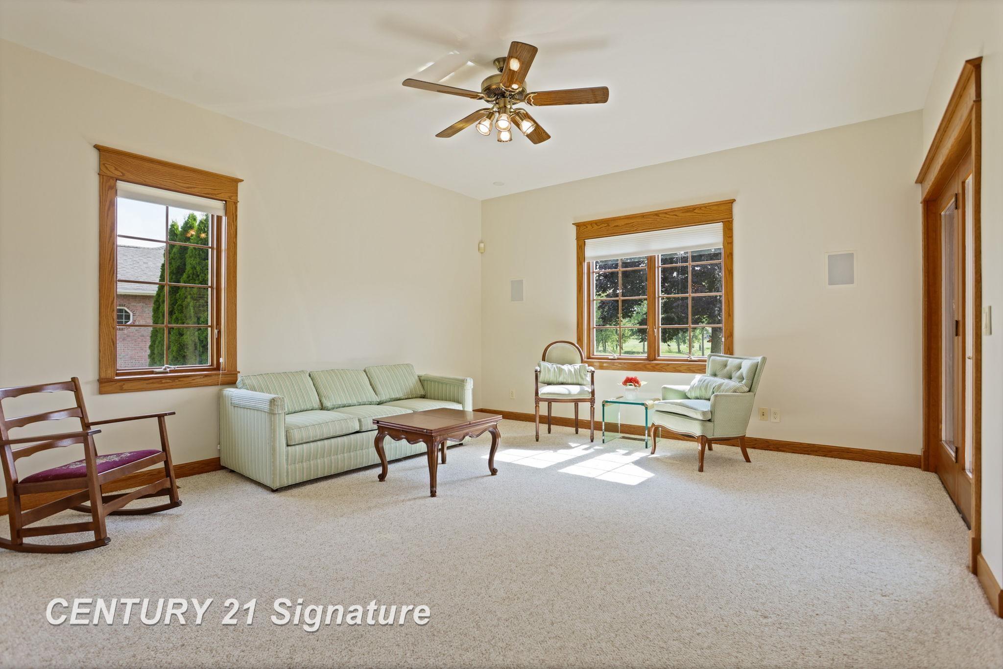 Saginaw, Michigan, 48603, United States, 4 Bedrooms Bedrooms, ,4 BathroomsBathrooms,Residential,For Sale,1979147