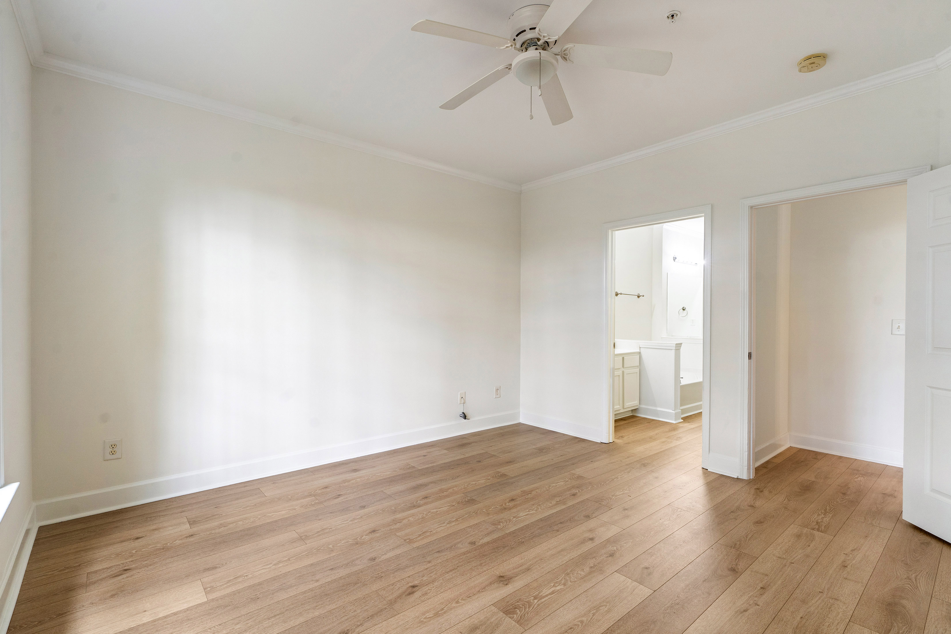  Prime Location in the Sought-After Community of Westside Commons in Alpharetta - 物件實景