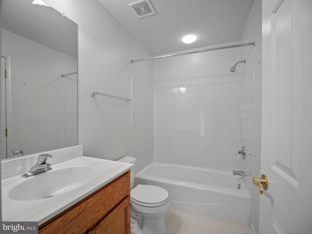 Prince Frederick, Maryland, 20678, United States, 5 Bedrooms Bedrooms, ,5 BathroomsBathrooms,Residential,For Sale,1915560