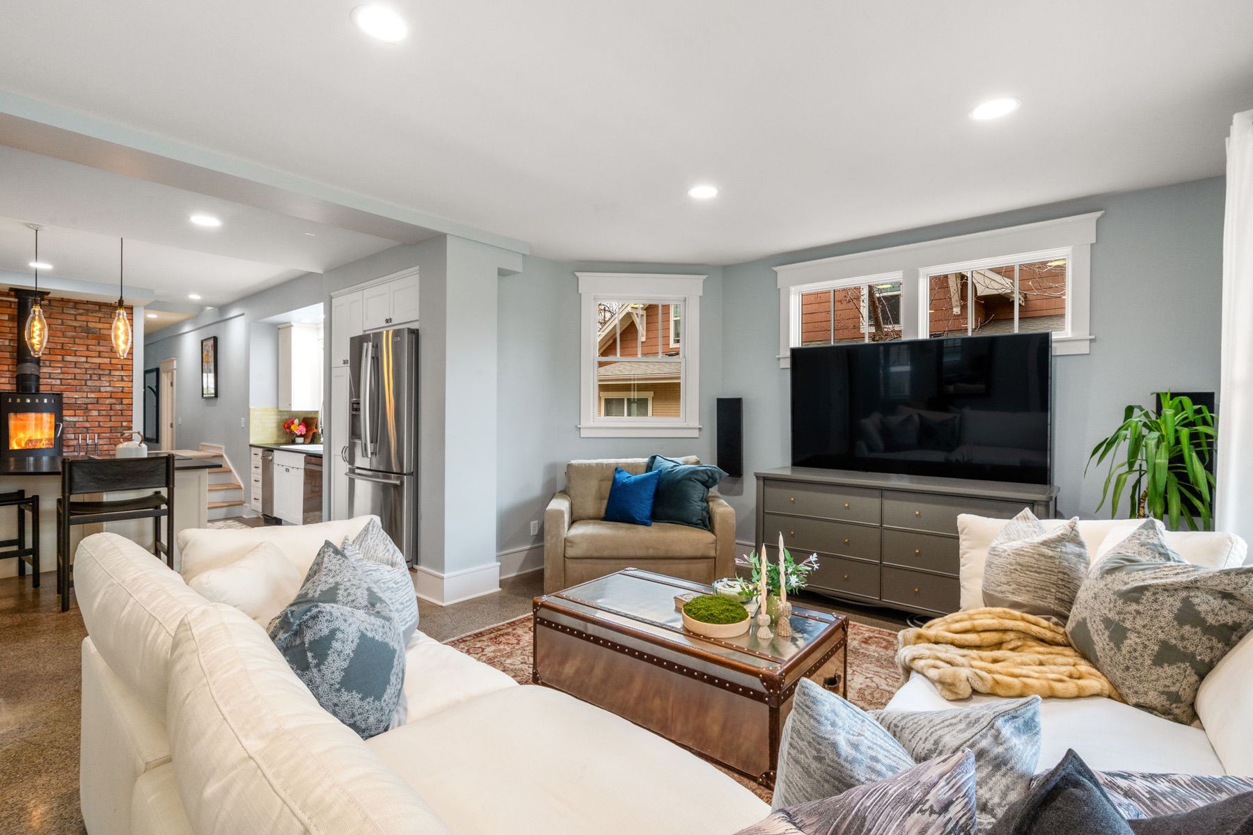  810 S Willson Ave - 物件實景