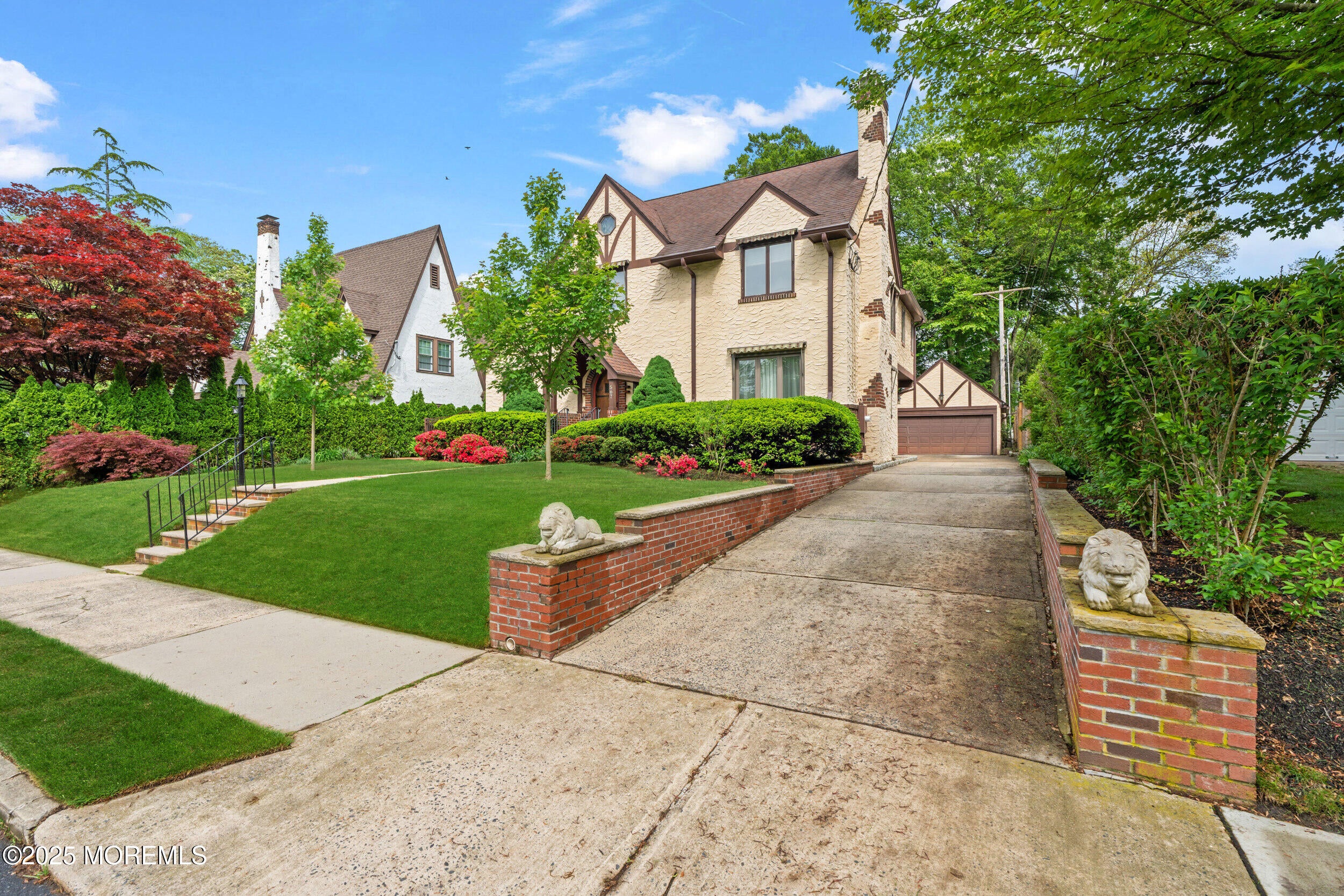 Allenhurst, New Jersey, 07711, United States, 6 Bedrooms Bedrooms, ,4 BathroomsBathrooms,Residential,For Sale,1977688