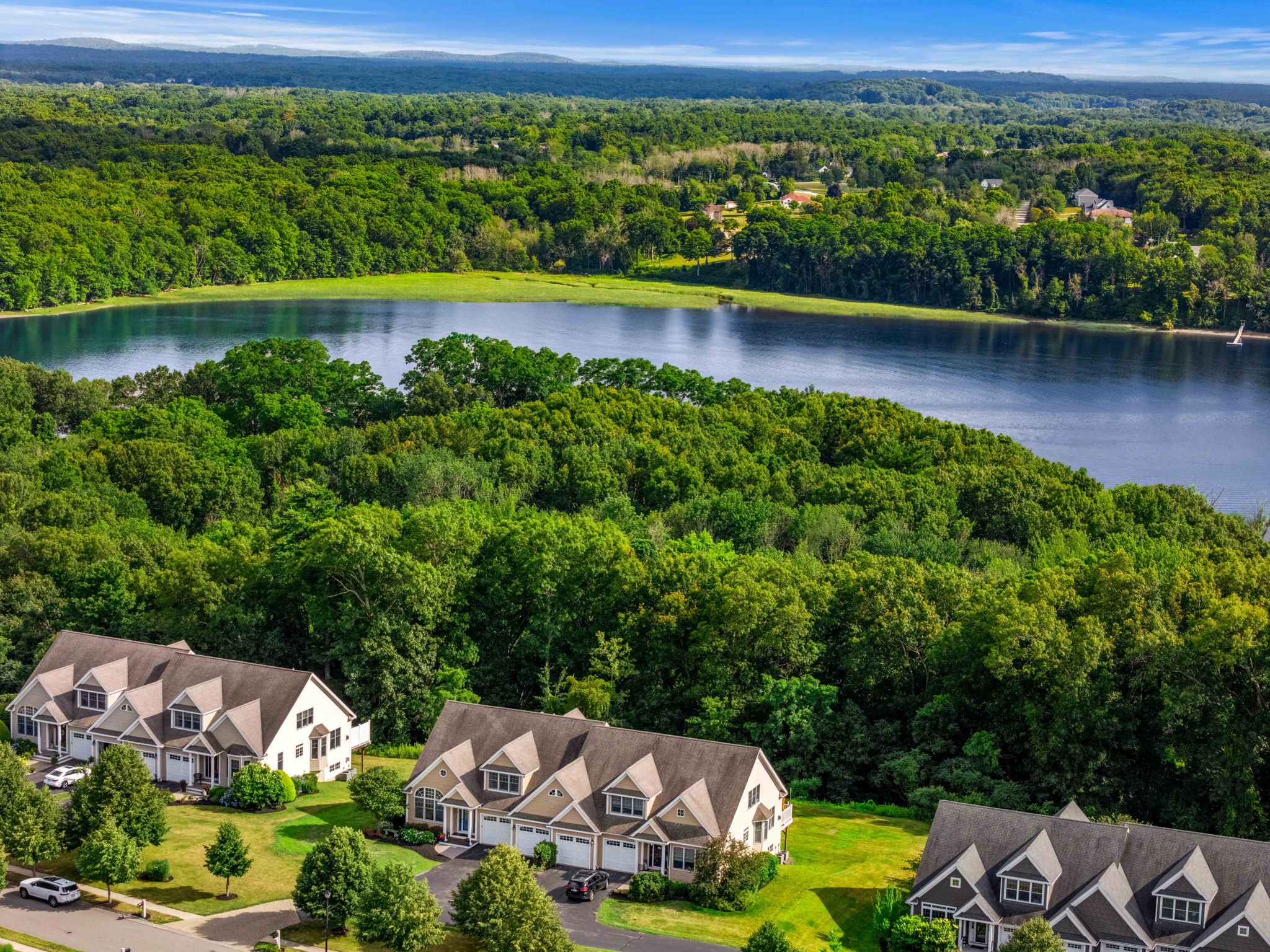  11 Riverview Hts, Amesbury, MA, 01913 - 物件實景