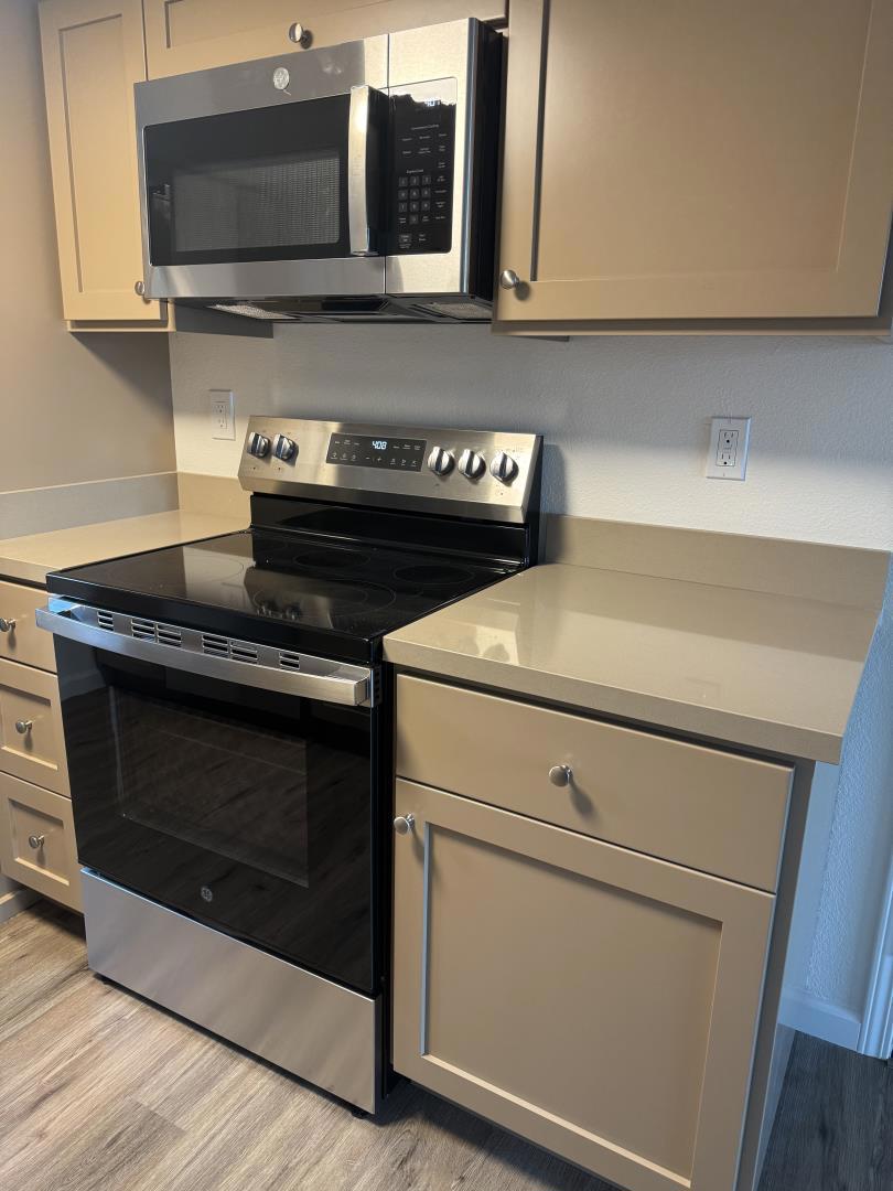 Watsonville, California, 95076, United States, 2 Bedrooms Bedrooms, ,2 BathroomsBathrooms,Residential,For Sale,1995413