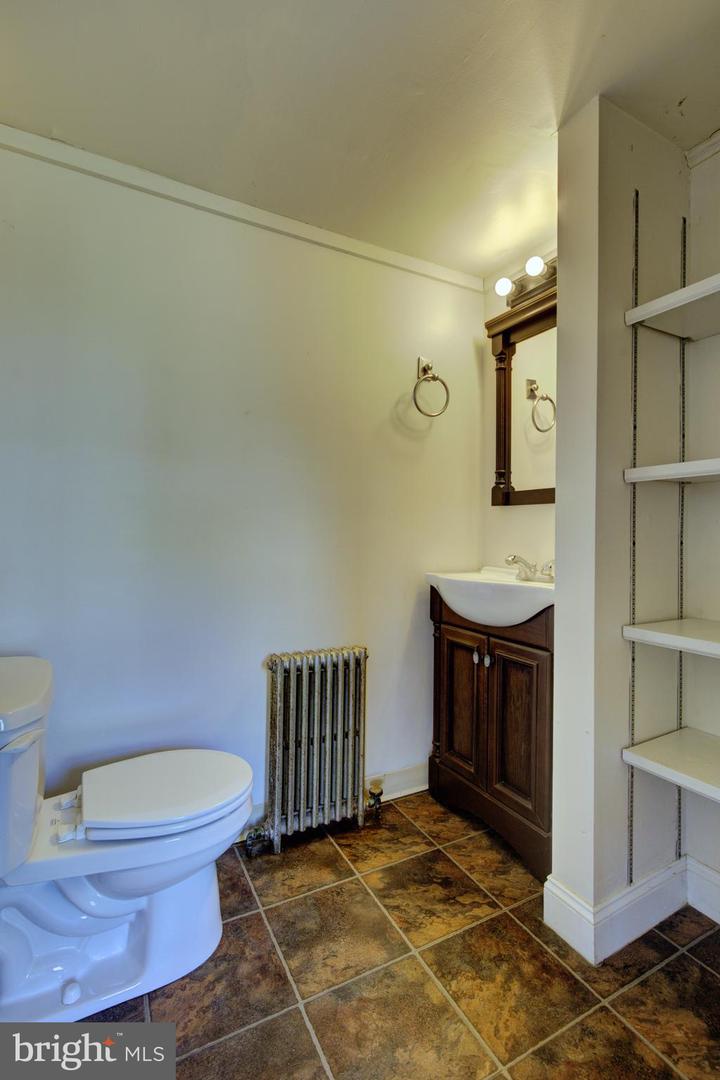 Conshohocken, Pennsylvania, 19428, United States, 4 Bedrooms Bedrooms, ,3 BathroomsBathrooms,Residential,For Sale,1950809