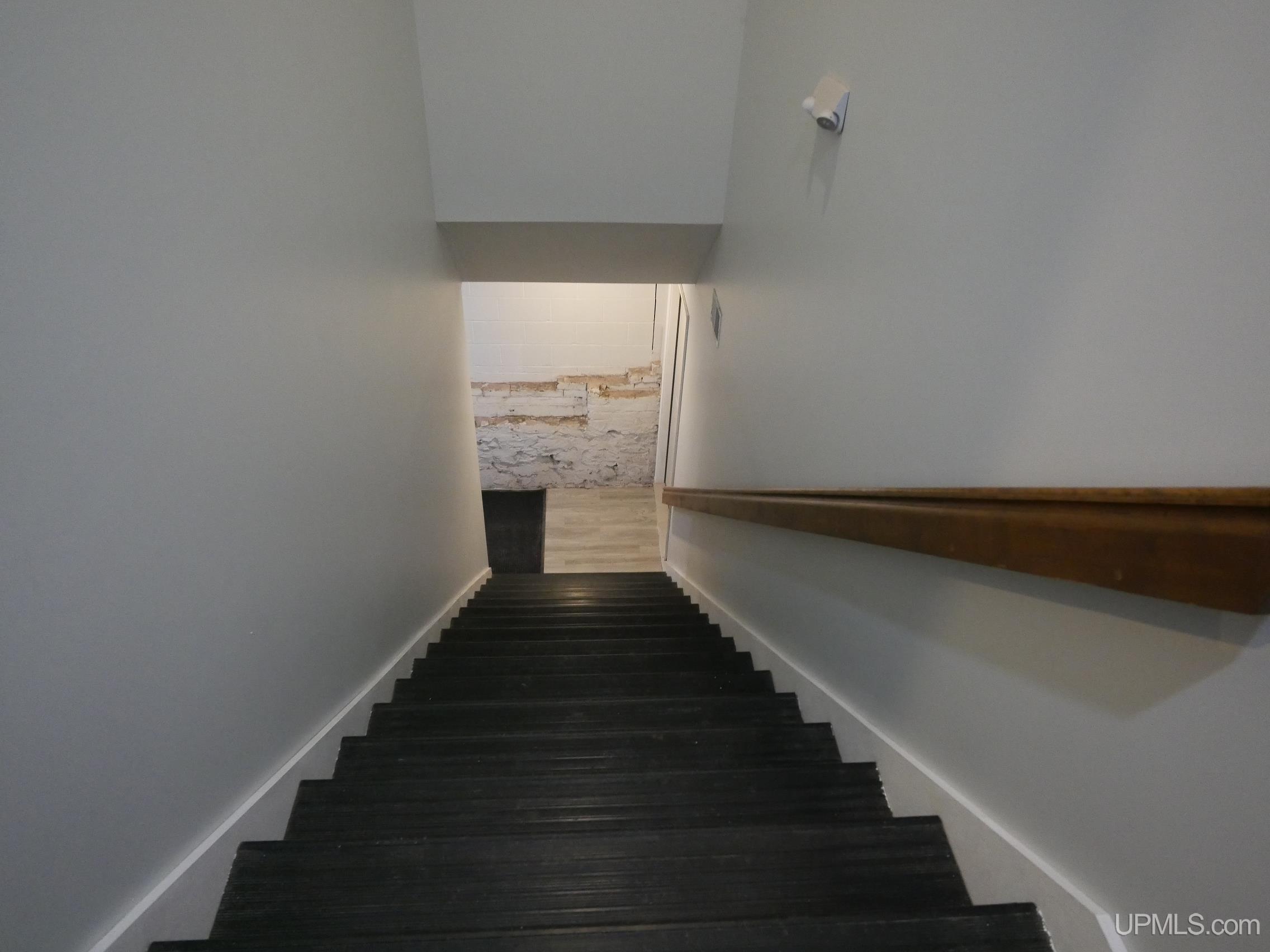 Houghton, Michigan, 49931, United States, 5 Bedrooms Bedrooms, ,2 BathroomsBathrooms,Residential,For Sale,1977730