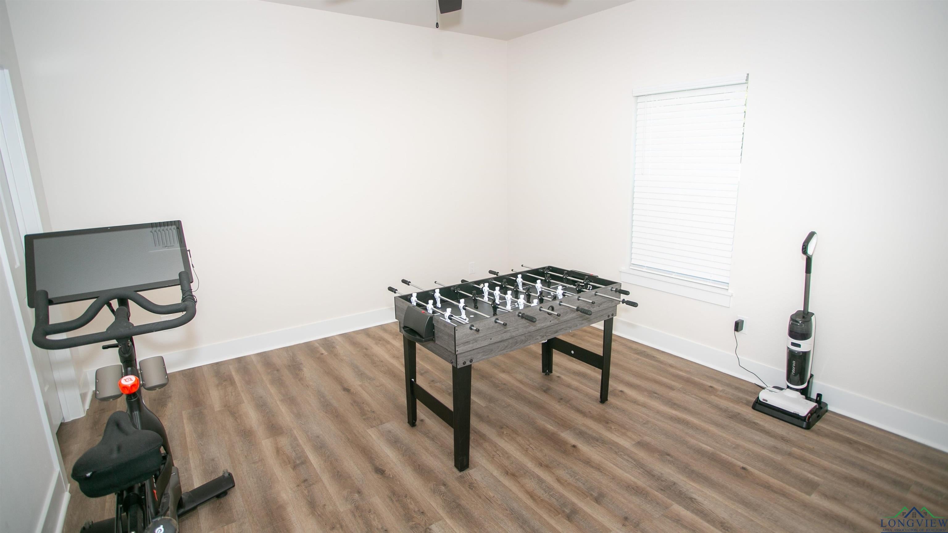 Marshall, Texas, 75672, United States, 4 Bedrooms Bedrooms, ,3 BathroomsBathrooms,Residential,For Sale,1979754