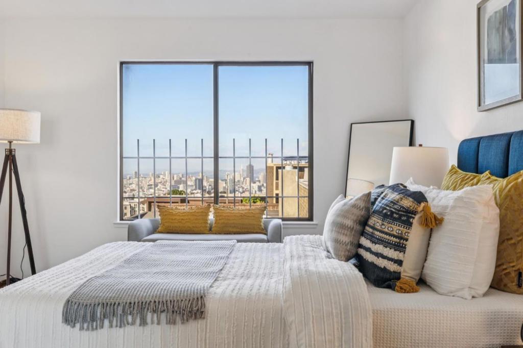 San Francisco, California, 94131, United States, 3 Bedrooms Bedrooms, ,3 BathroomsBathrooms,Residential,For Sale,1974039