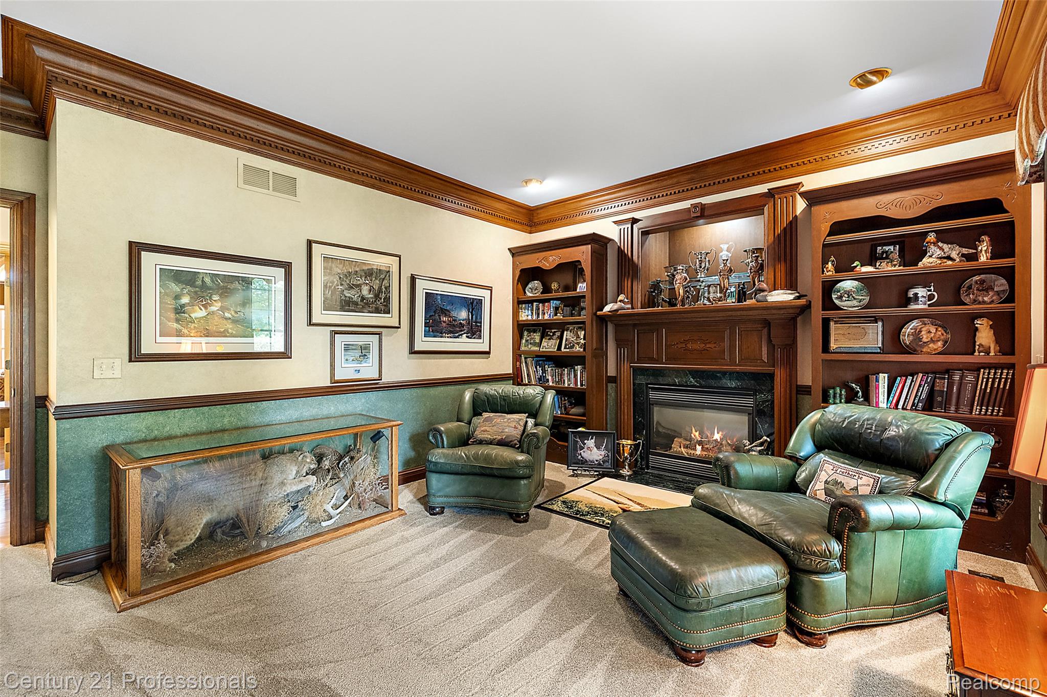 GrandBlanc, Michigan, 48439, United States, 4 Bedrooms Bedrooms, ,5 BathroomsBathrooms,Residential,For Sale,1980457