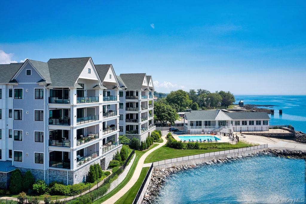 New Rochelle, New York, 10805, United States, 3 Bedrooms Bedrooms, ,4 BathroomsBathrooms,Residential,For Sale,1942227