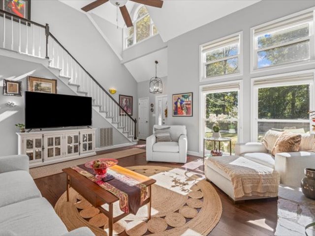 Fort Mill, South Carolina, 29708, United States, 4 Bedrooms Bedrooms, ,3 BathroomsBathrooms,Residential,For Sale,1977828