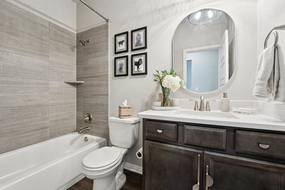Georgetown, Texas, 78628, United States, 5 Bedrooms Bedrooms, ,3 BathroomsBathrooms,Residential,For Sale,1882830