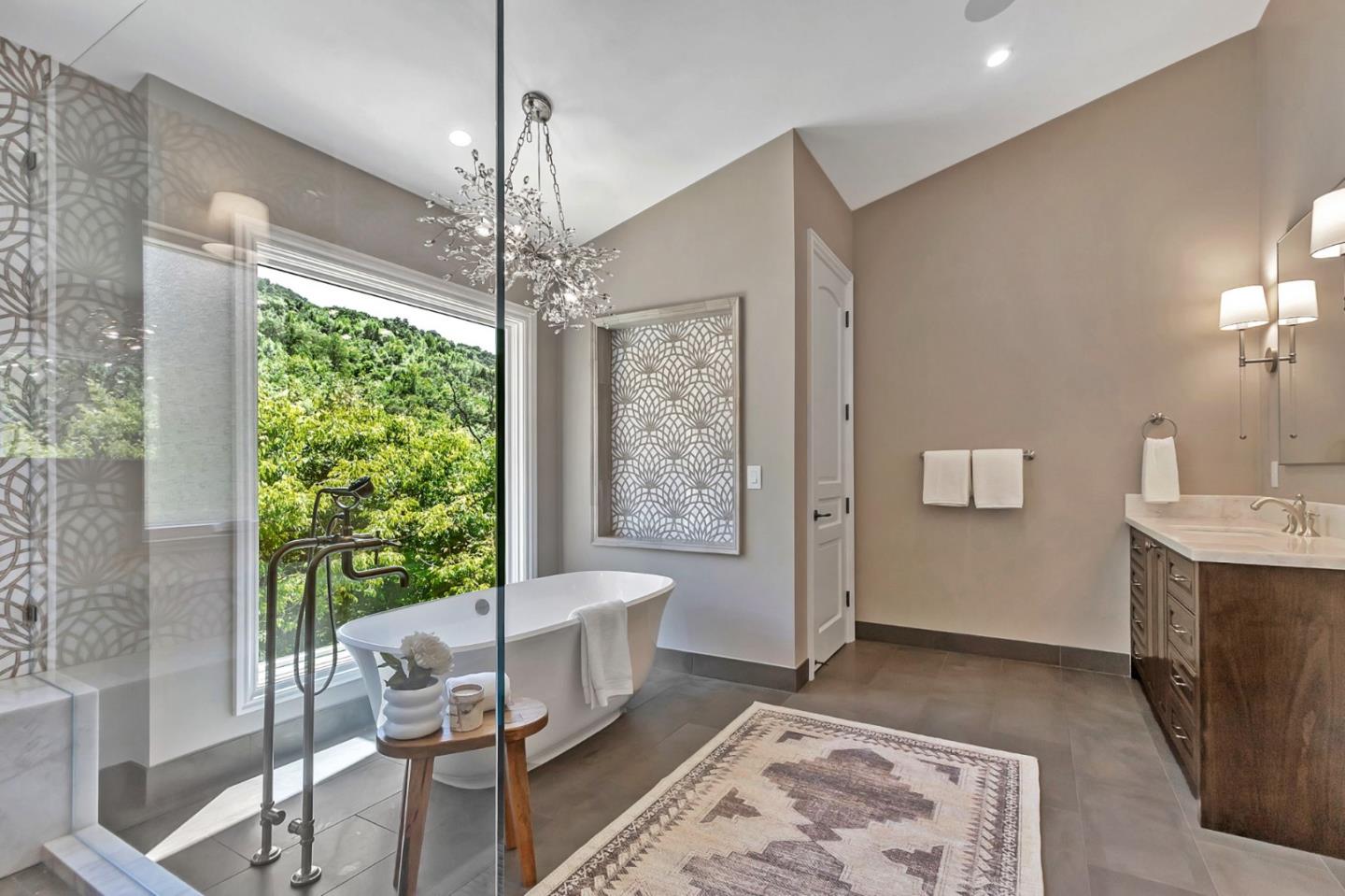Los Gatos, California, 95032, United States, 8 Bedrooms Bedrooms, ,11 BathroomsBathrooms,Residential,For Sale,1855941
