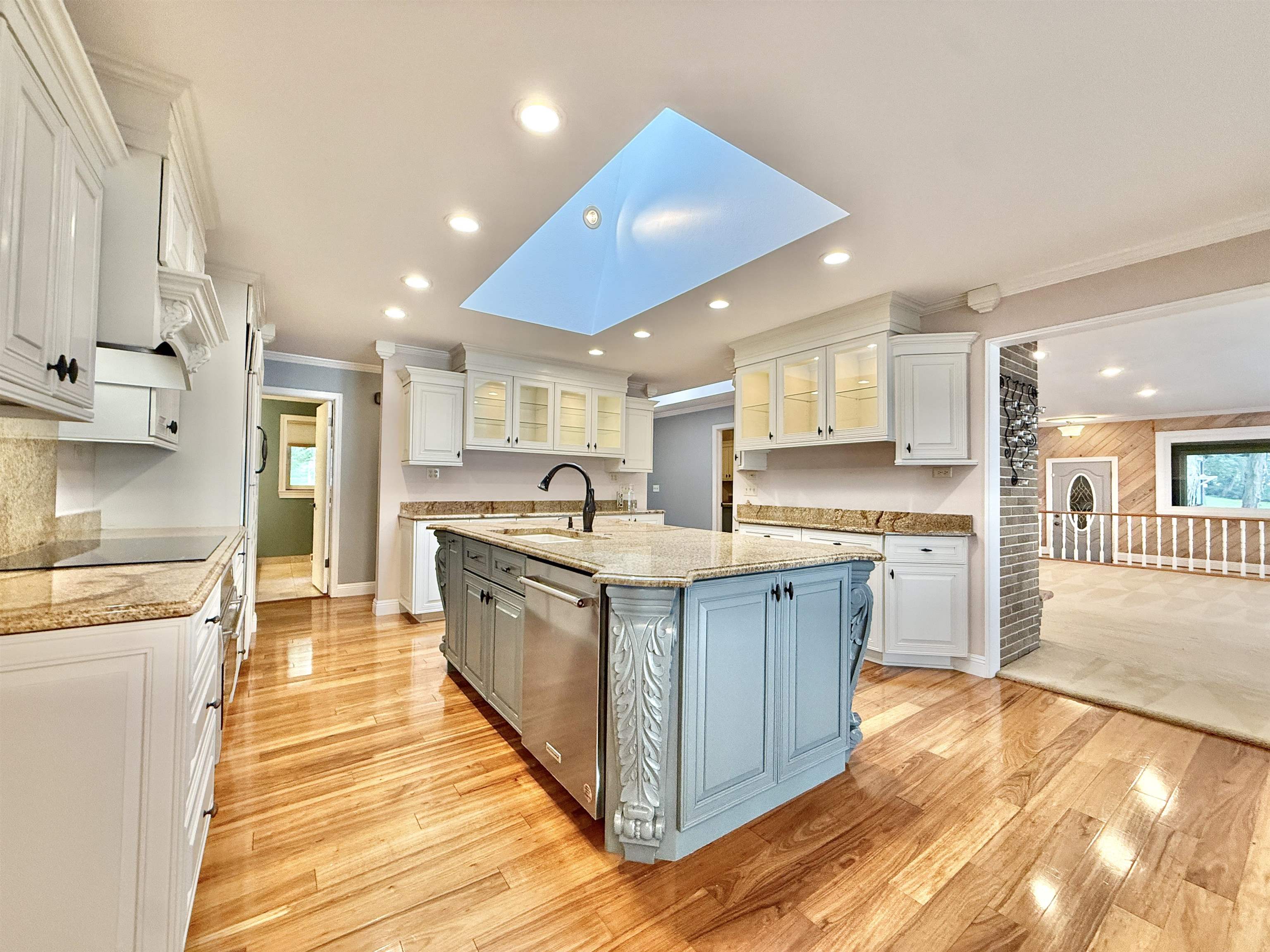 Beloit, Wisconsin, 53511, United States, 4 Bedrooms Bedrooms, ,3 BathroomsBathrooms,Residential,For Sale,1905797
