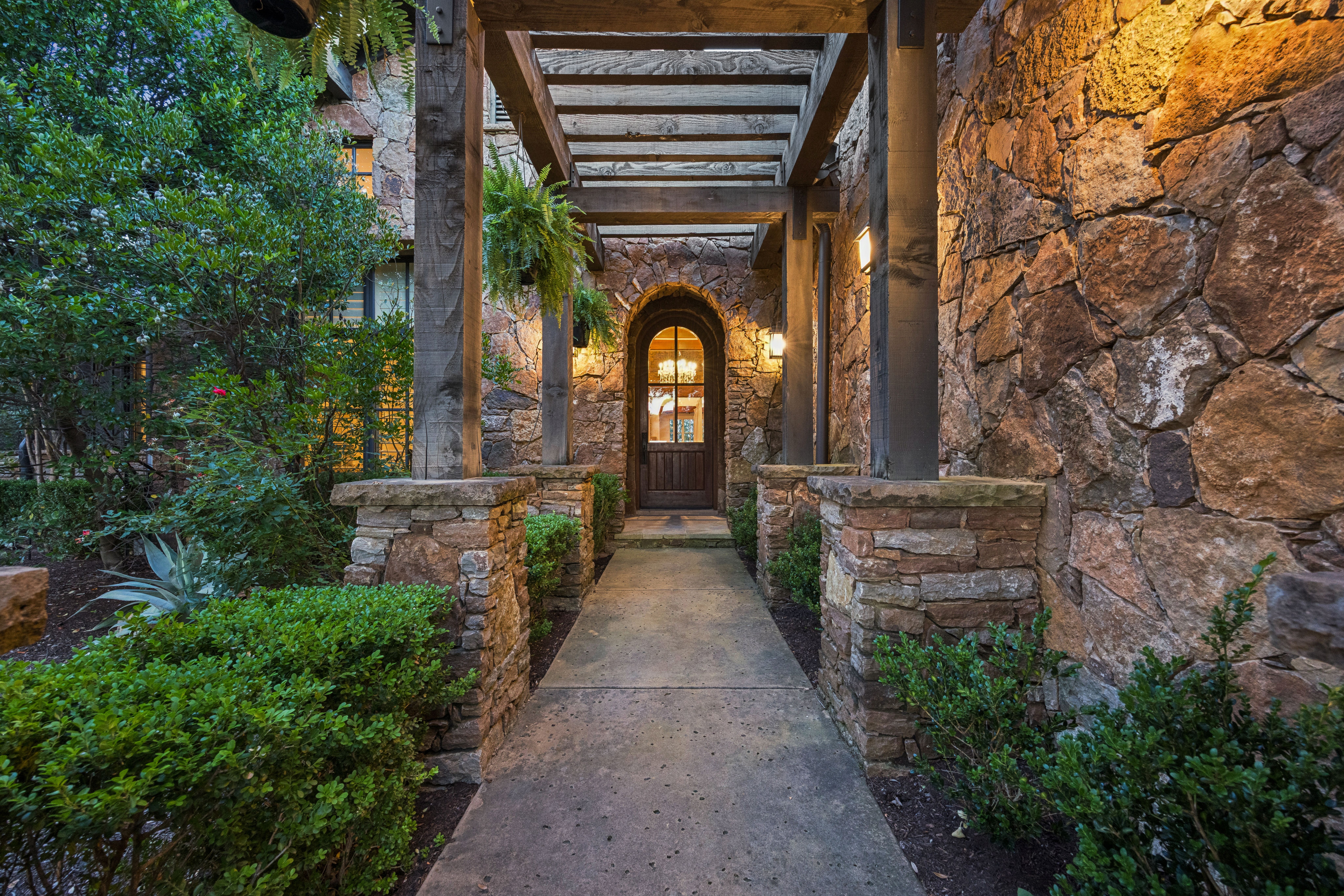  A Hidden Gem in Spanish Oaks—Peaceful, Private, and Beautifully Timeless - 物件實景