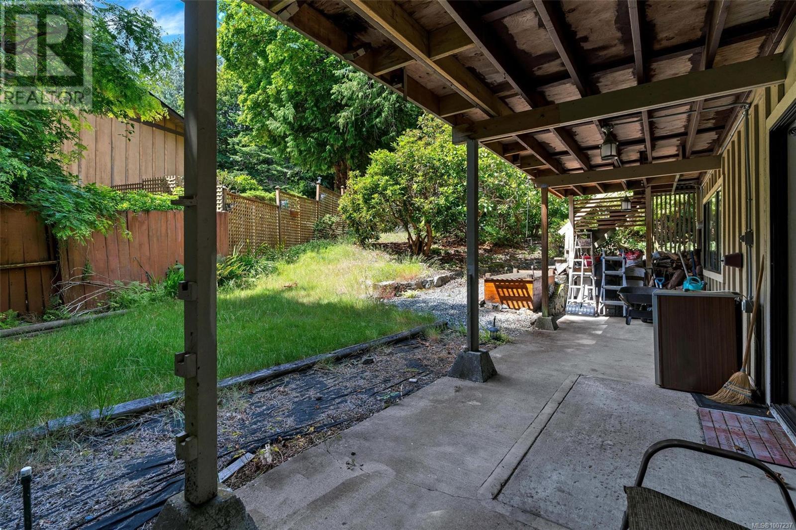 SAANICH, British Columbia, V8Y 1A9, CA, 4 Bedrooms Bedrooms, ,3 BathroomsBathrooms,Residential,For Sale,1901029