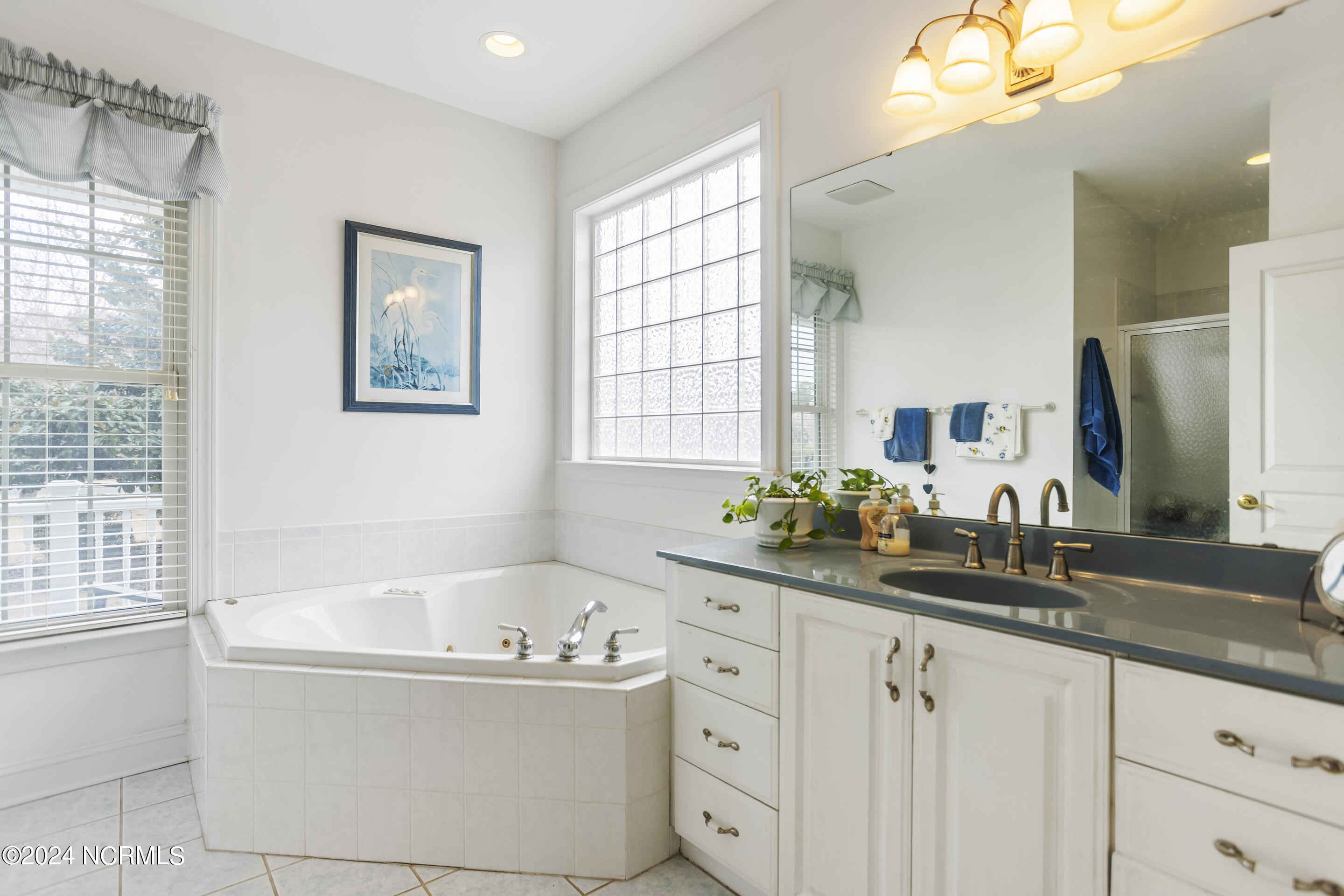 Southport, North Carolina, 28461, United States, 3 Bedrooms Bedrooms, ,5 BathroomsBathrooms,Residential,For Sale,1827148