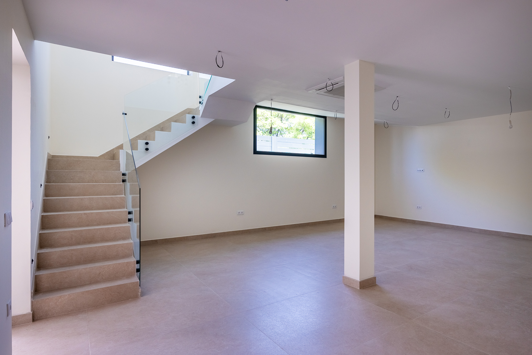  Detached villa with pool in private development in Tomares - 物件實景