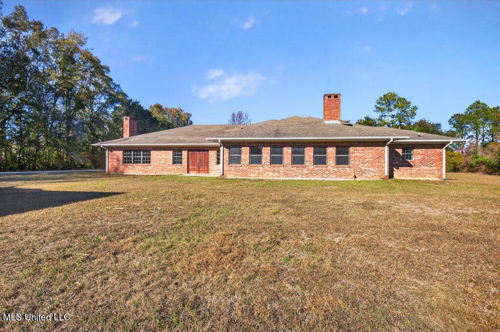 Gulfport, Mississippi, 39503, United States, 5 Bedrooms Bedrooms, ,5 BathroomsBathrooms,Residential,For Sale,2009063