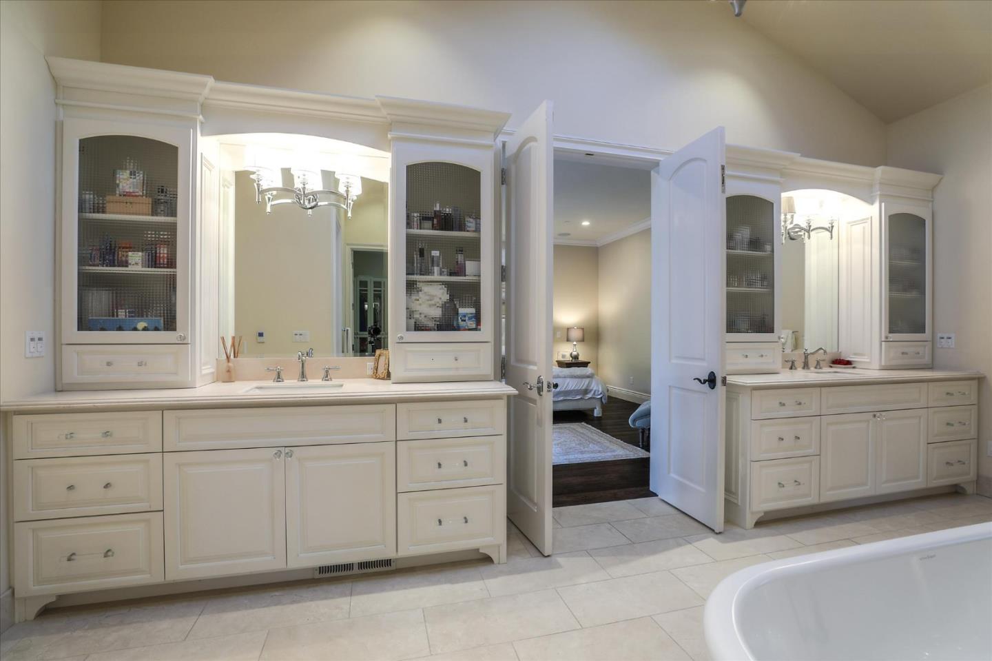 San Jose, California, 95126, United States, 4 Bedrooms Bedrooms, ,6 BathroomsBathrooms,Residential,For Sale,1987802