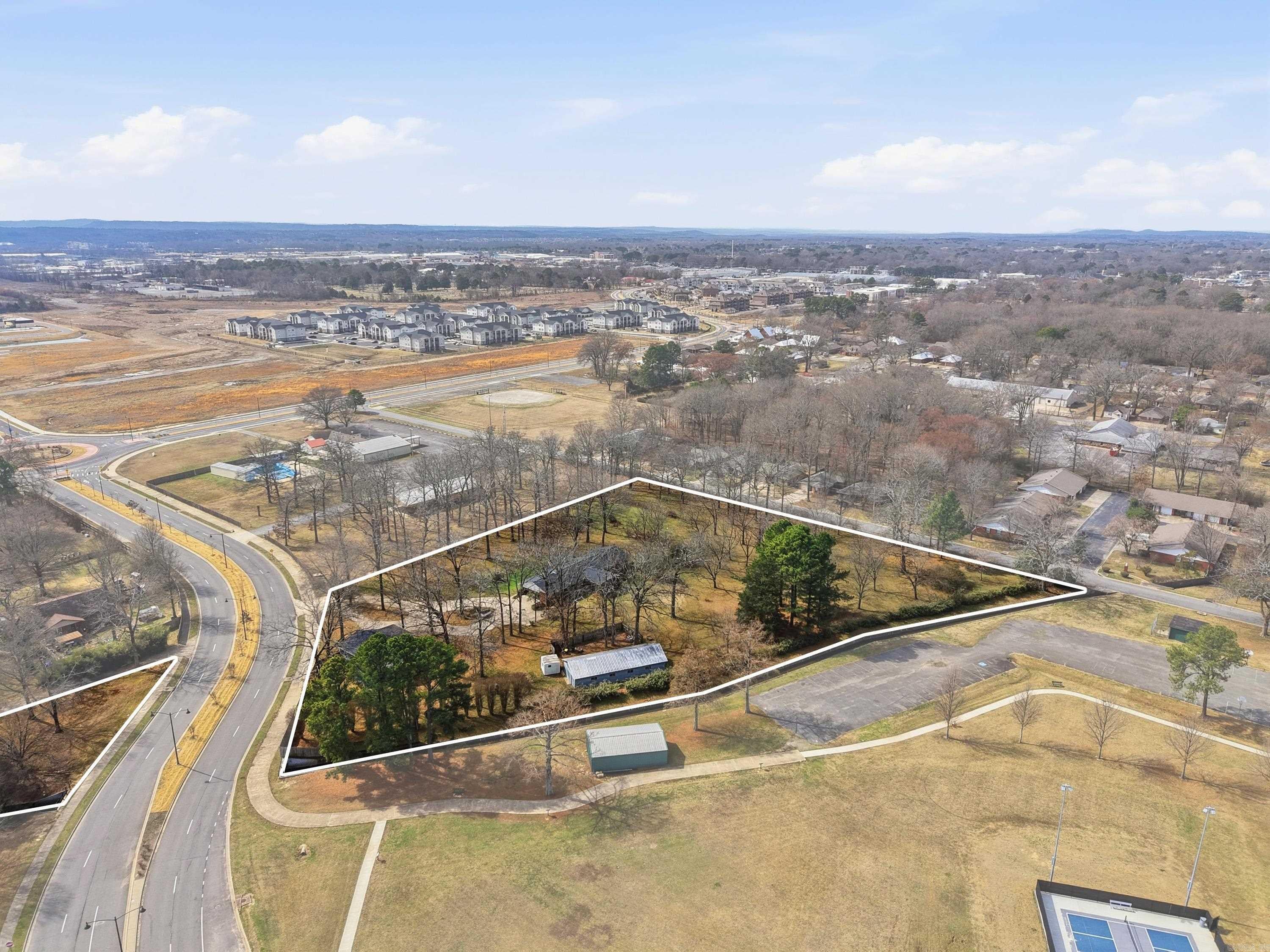 Conway, Arkansas, 72032, United States, 6 Bedrooms Bedrooms, ,4 BathroomsBathrooms,Residential,For Sale,2048675
