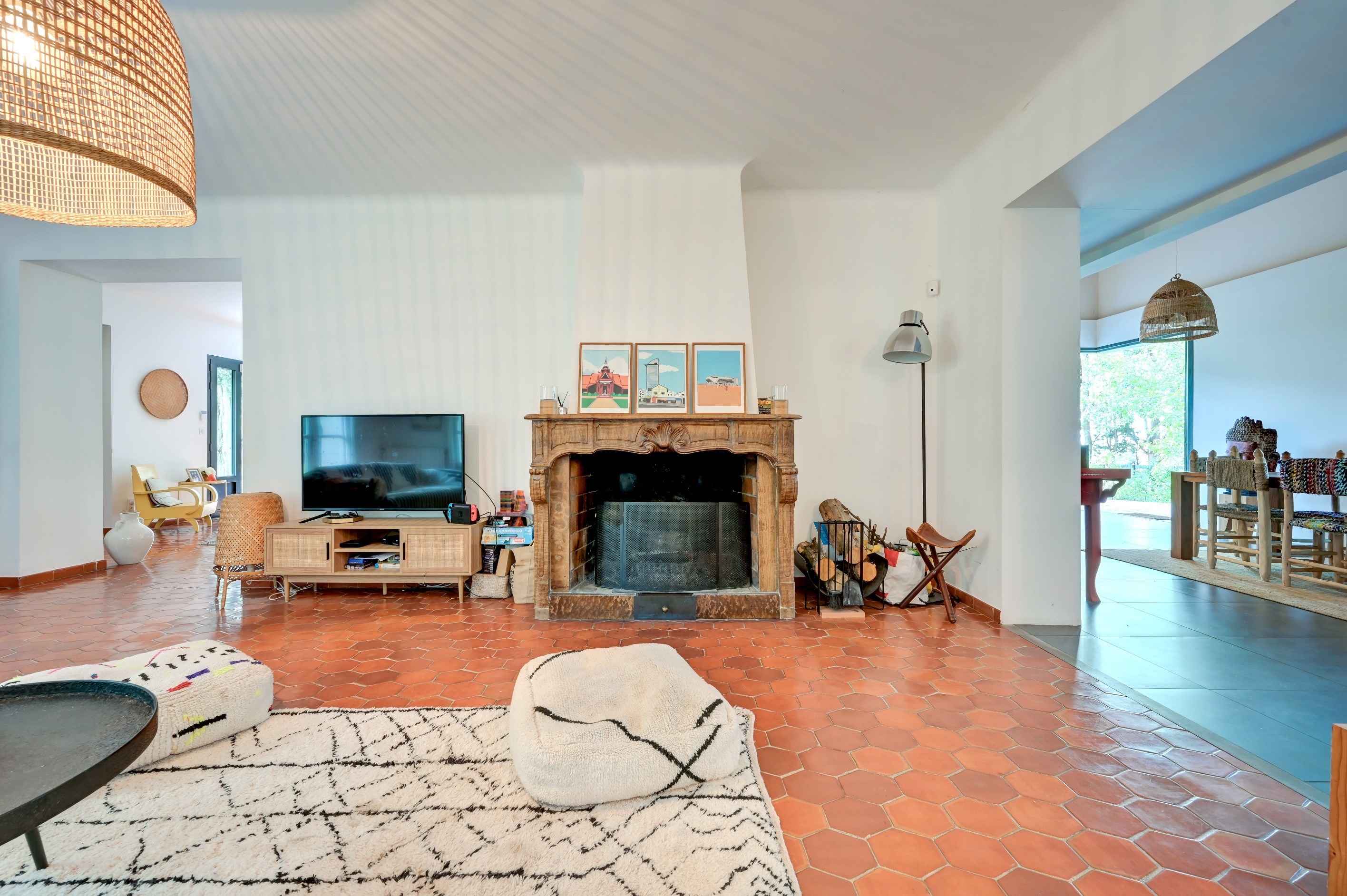  Elegant family estate with 6 suites, guest house, swimming pool, and outbuildin… - 物件實景