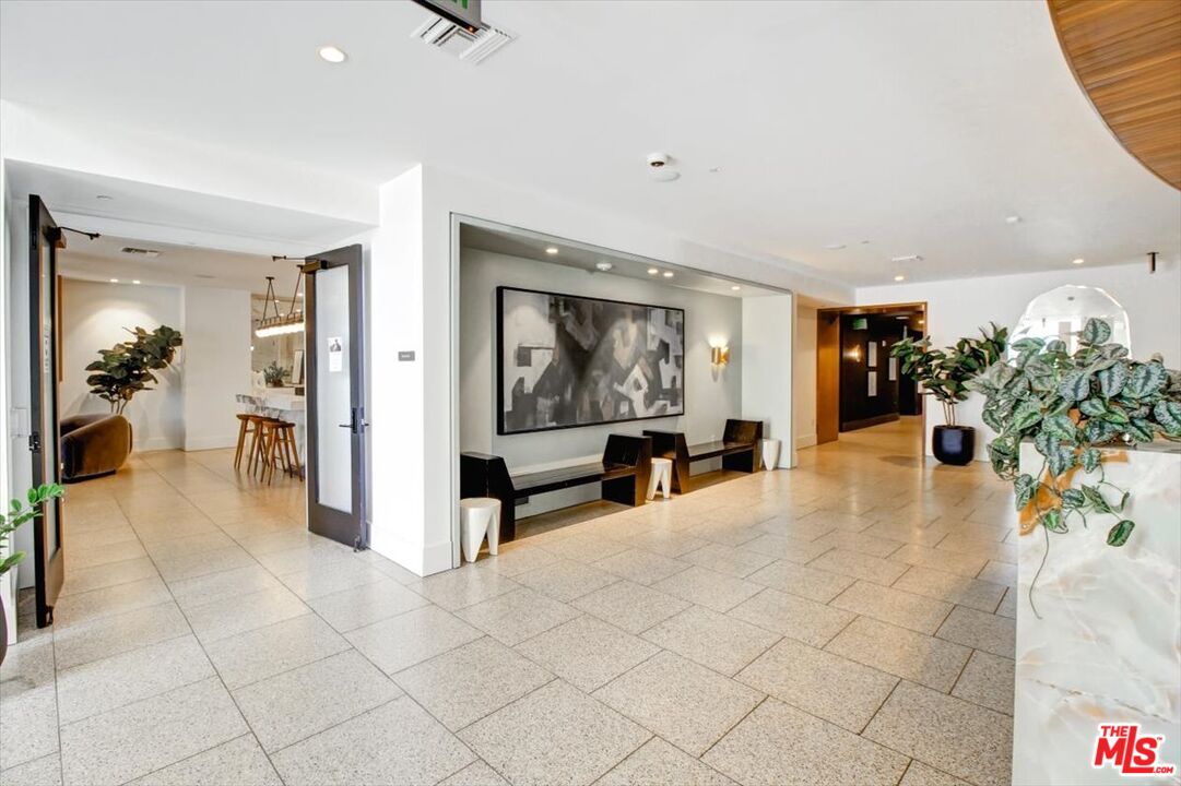 Los Angeles, California, 90024, United States, 2 Bedrooms Bedrooms, ,2 BathroomsBathrooms,Residential,For Sale,1940220