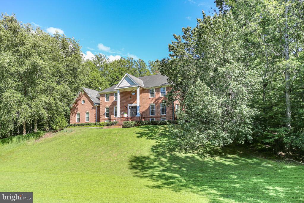Fredericksburg, Virginia, 22407, United States, 5 Bedrooms Bedrooms, ,5 BathroomsBathrooms,Residential,For Sale,1927805