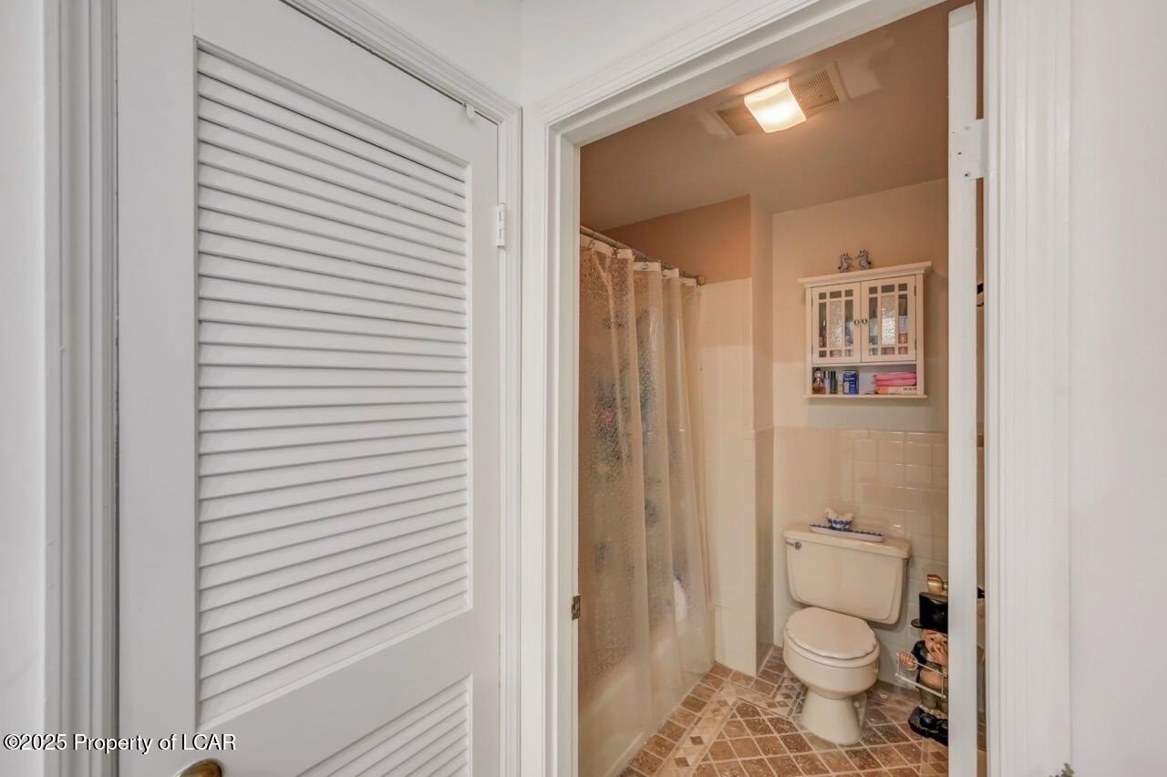 Sugarloaf, Pennsylvania, 18249, United States, 4 Bedrooms Bedrooms, ,3 BathroomsBathrooms,Residential,For Sale,1996756