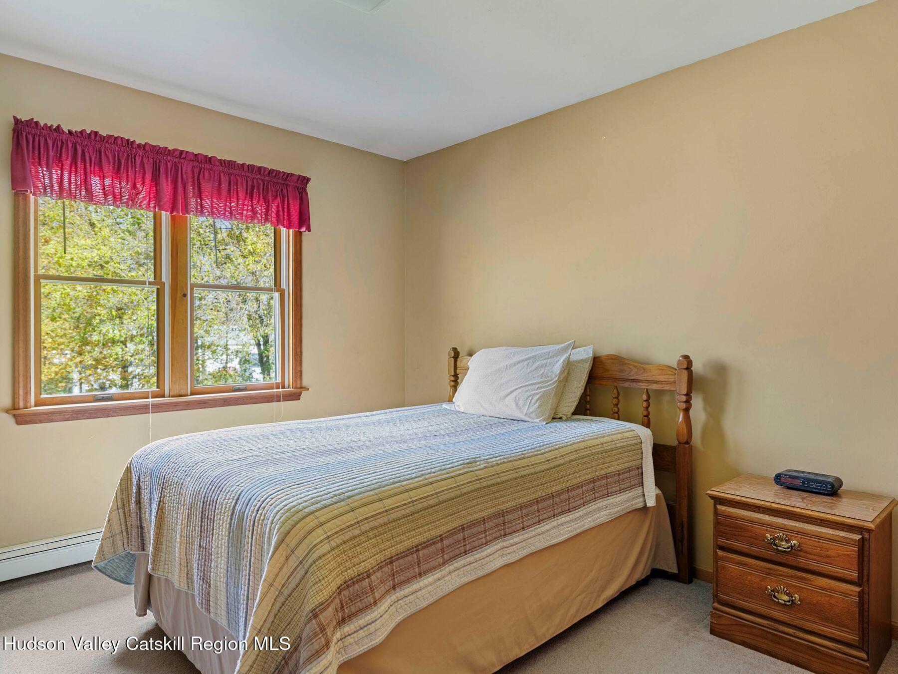 Lake Katrine, New York, 12449, United States, 4 Bedrooms Bedrooms, ,3 BathroomsBathrooms,Residential,For Sale,1987709